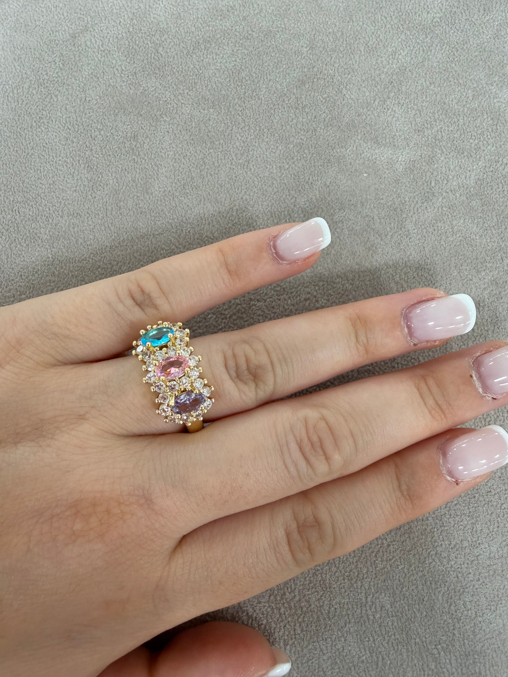 Anello Trilogy in Acciaio Gold con Zirconi Multicolor