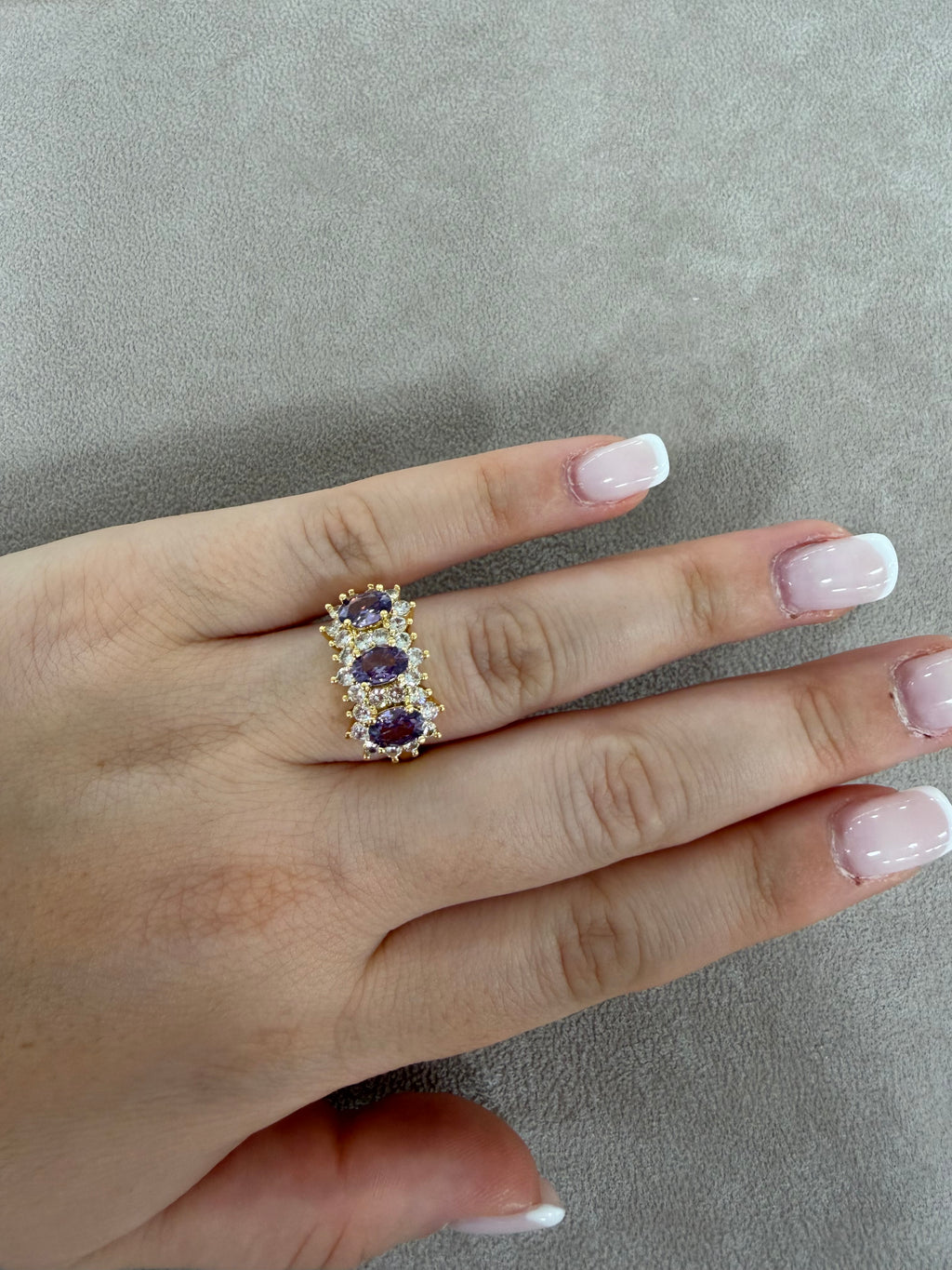 Anello Trilogy in Acciaio Gold con Zirconi Ametista