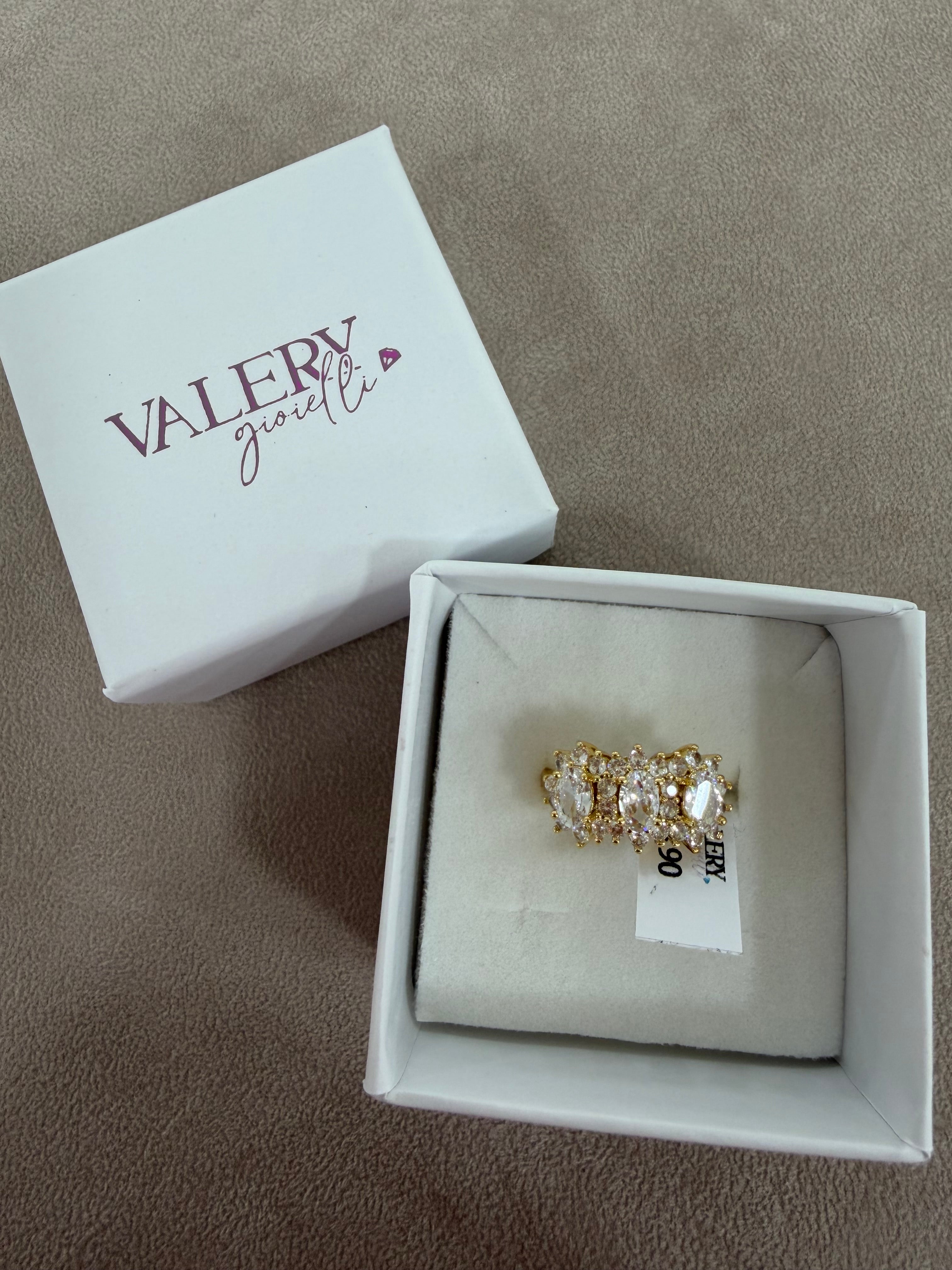 Anello Trilogy in Acciaio Gold con Zirconi Crystal