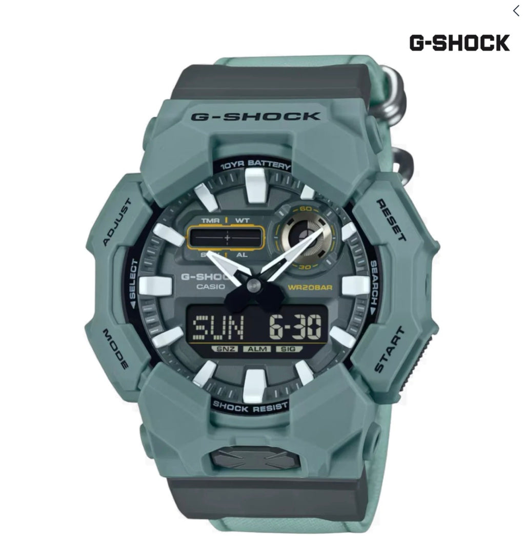 G-SHOCK GA-010CE-2AER