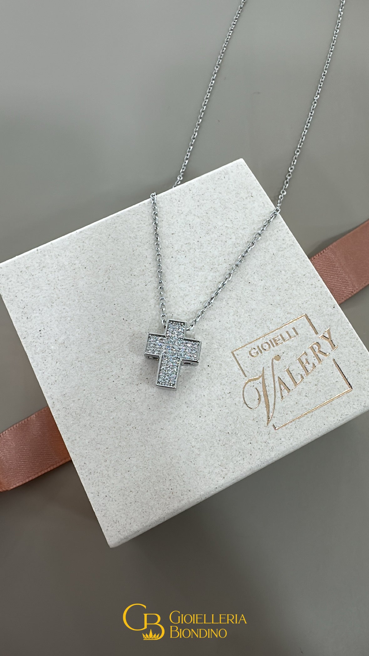 COLLANA VALERY CROCE SCATOLATA