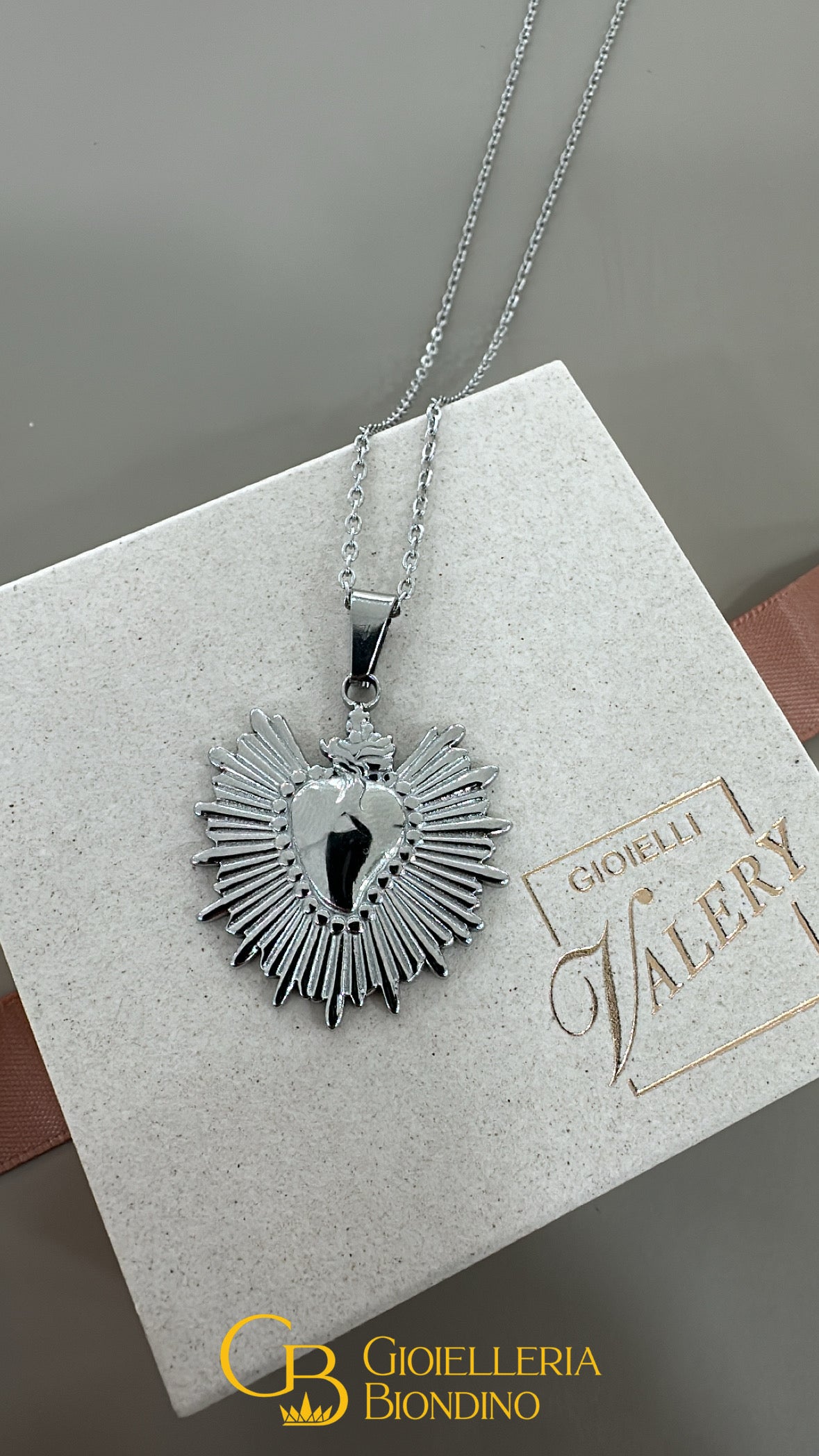 COLLANA VALERY  CUORE SACRO BIG